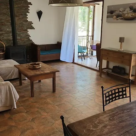 Nocleg ze śniadaniem Au Village