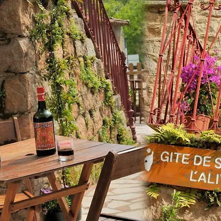 Au Village Couette-café