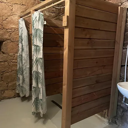 Au Village Bed & Breakfast
