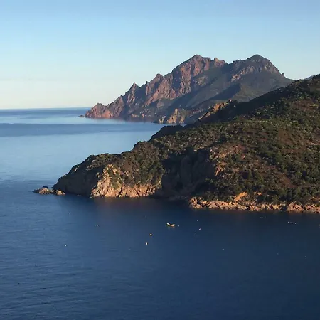 Au Village * Serriera (Corsica)