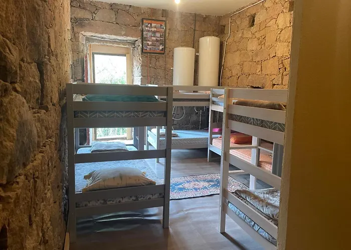 Au Village Bed & Breakfast Serriera (Corsica)